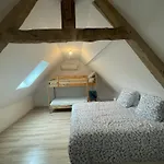 A La Ferme Eight Recourt (Pas-de-Calais)