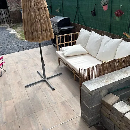 A La Ferme Eight Recourt (Pas-de-Calais)